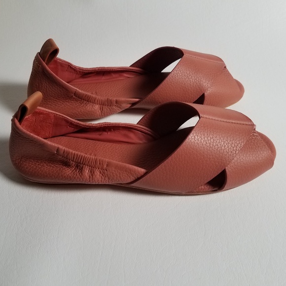 Mercedes Castillo Leather Sandals - Picture 5 of 8